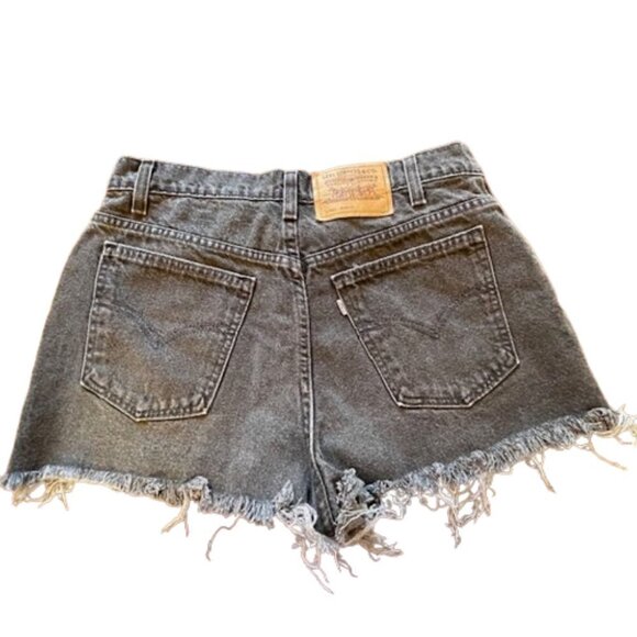 Vintage Levi's 90's White Tab 950 Relaxed Fit High Rise Distressed Cut Offs 13 - Picture 9 of 9